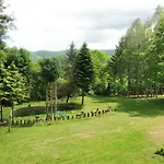 Chambre&table D'hotes Ptitmonde 住宿加早餐酒店 3*