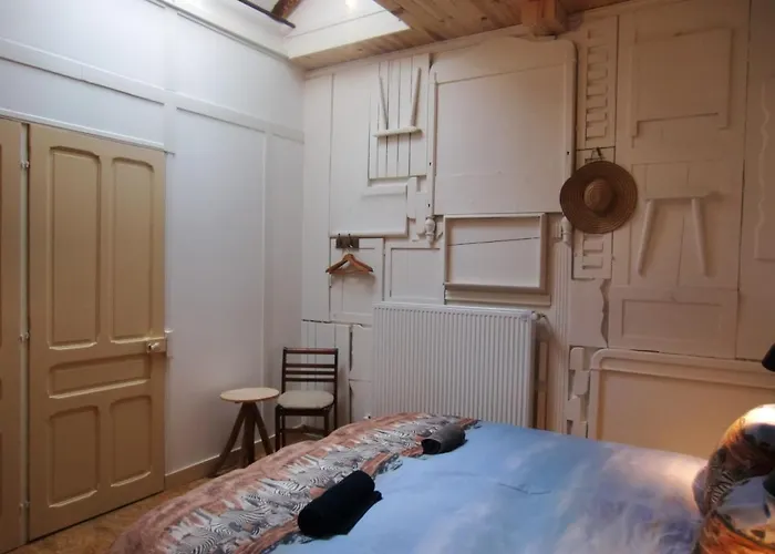 Chambre&table D'hotes Ptitmonde ベッド・アンド・ブレックファスト 3*